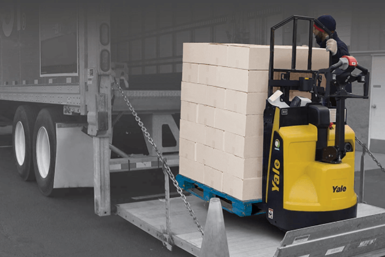 Yale walkie pallet truck