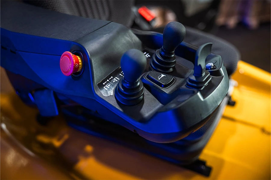 Electric forklift | Counterbalance | Yale ERP40-70N